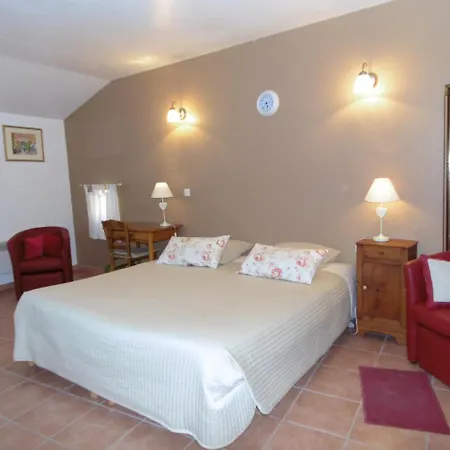 Couette-café La Ferme De Valauris *